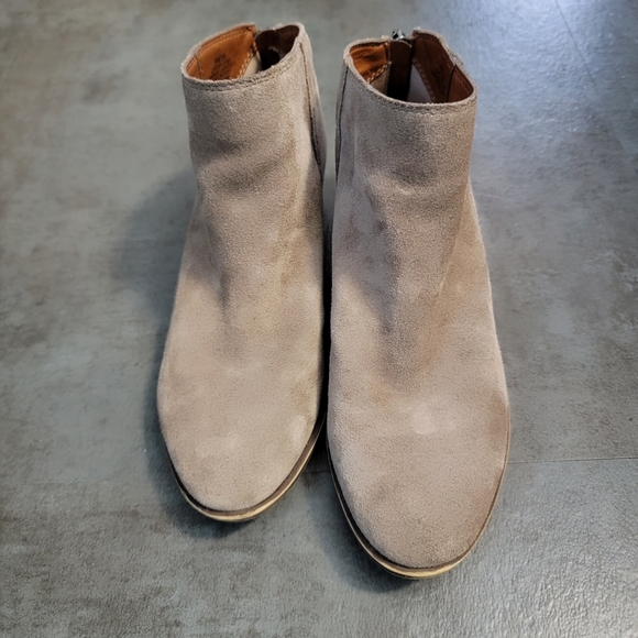 Lucky Brand Bremma Bootie, Women's, Size 6 - Picture 6 of 9